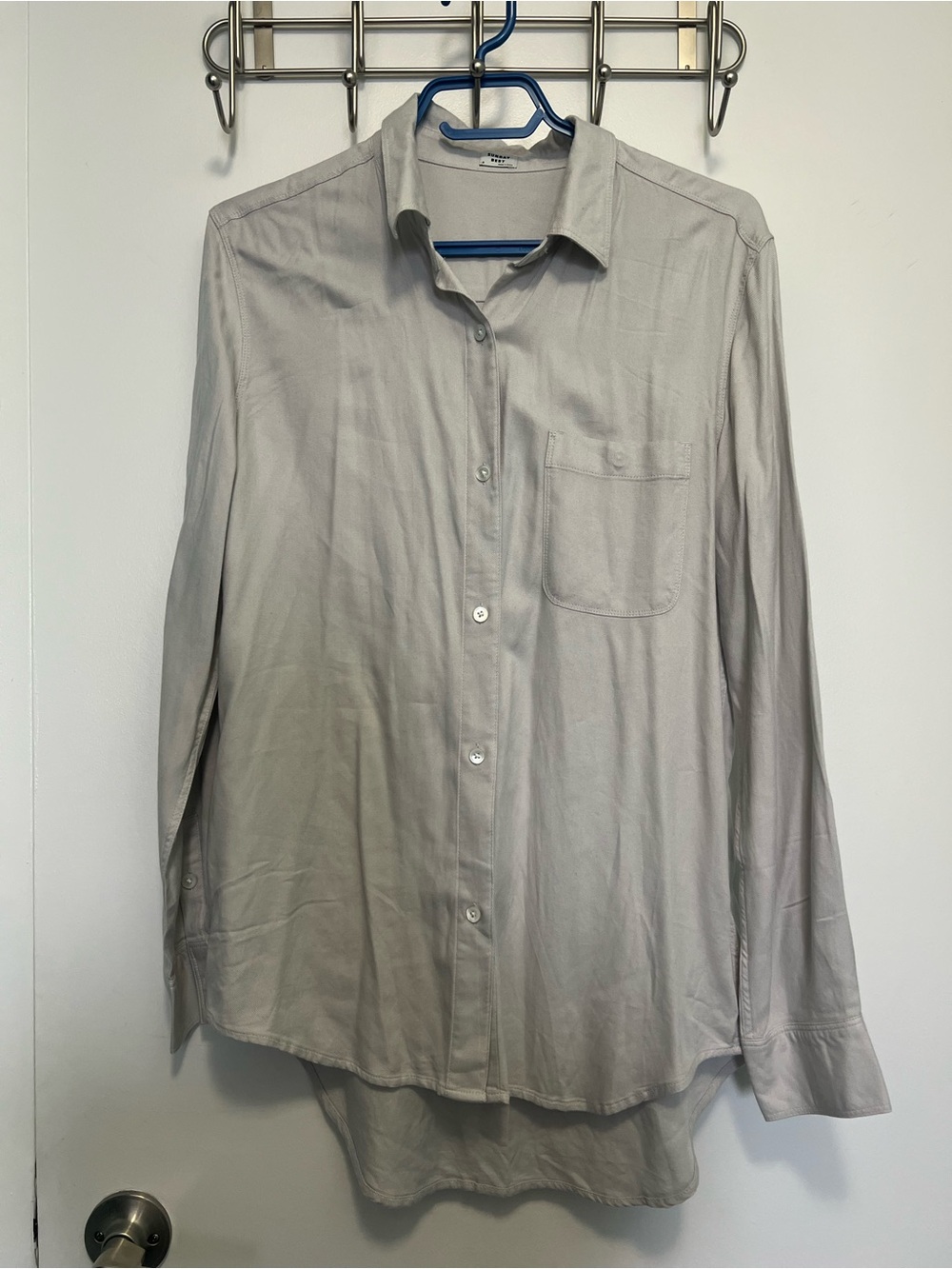 Aritzia Sunday Best Button up shirt